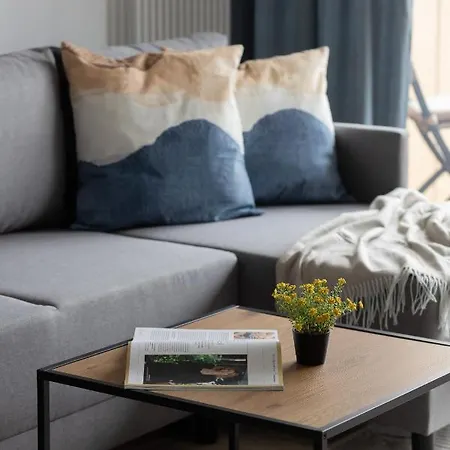 Stylish Kolejowa & Parking & Balcony By Renters * Varşova